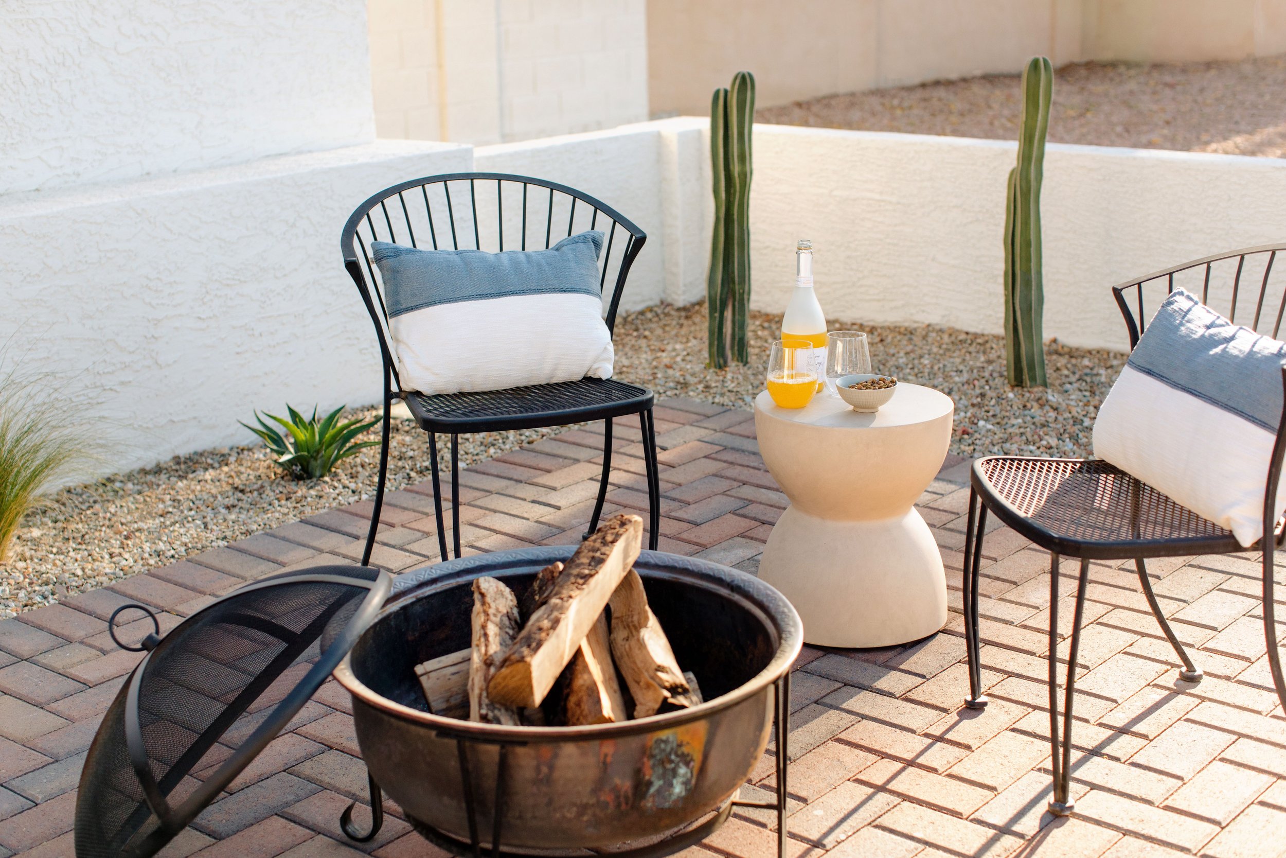 Front yard fire pit area in Arizona